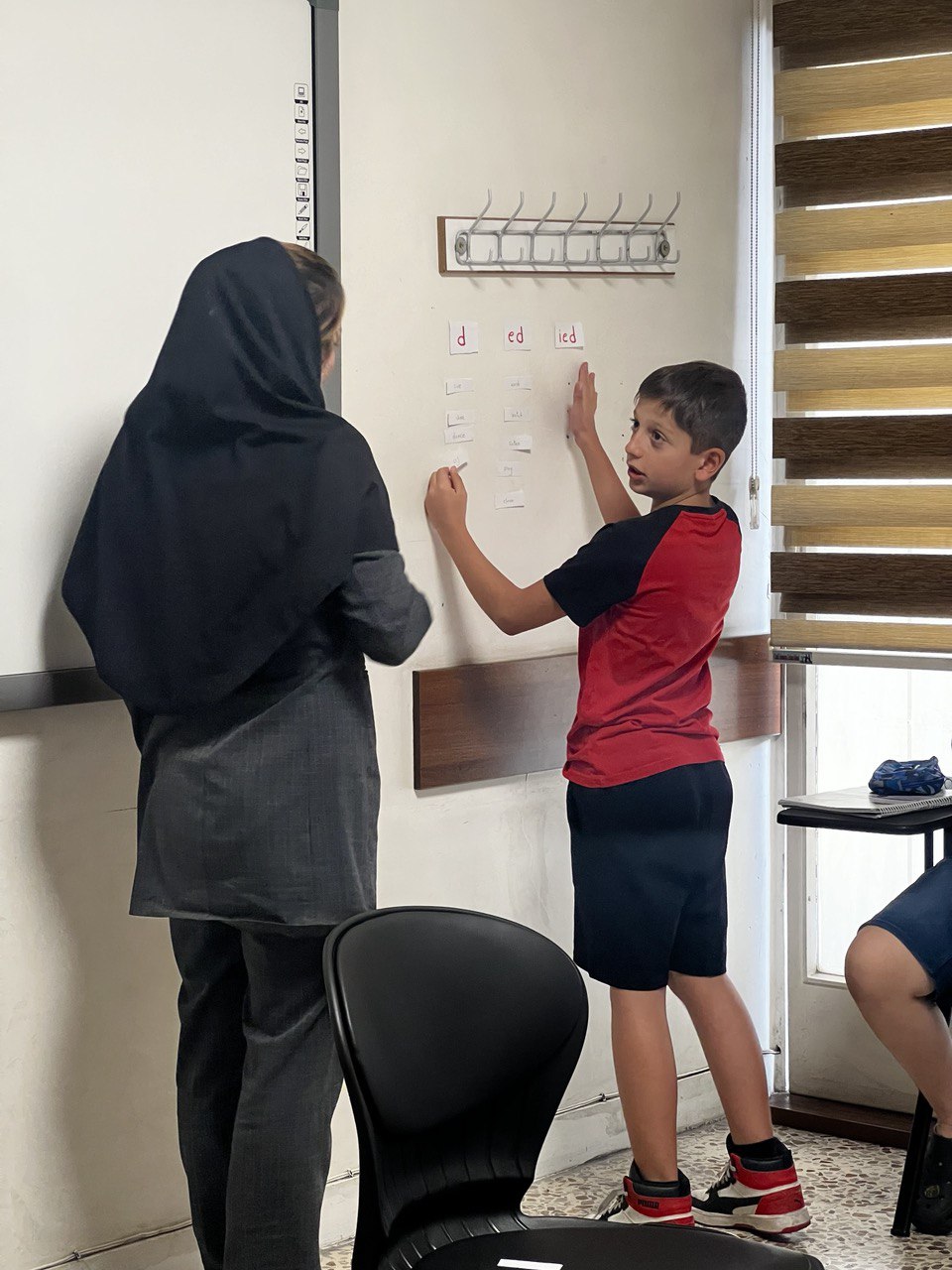 آموزشگاه زبان ایران کانادا